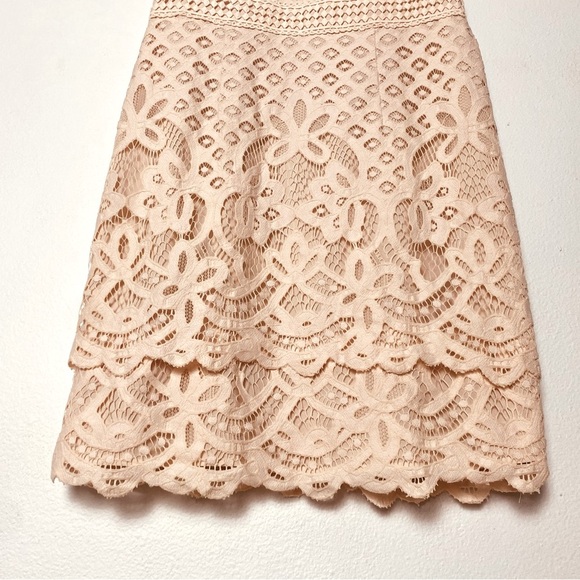 CLUB MONACO Womans Elegant Eyelet Sheath Lace Dress with Ruffle Sleeve Size 4 - Picture 7 of 13